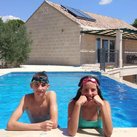 The Olive Tree Villa Sumartin