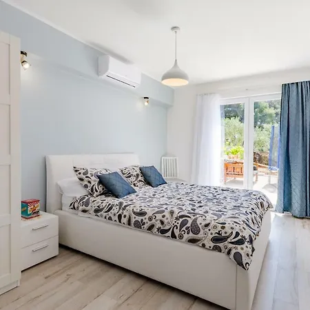 The Olive Tree Villa Sumartin